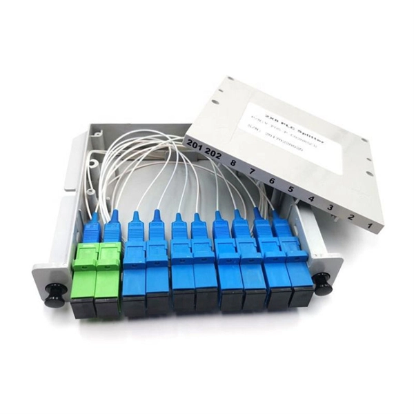 Does a level 3 electrical distribution box need to be enclosed 